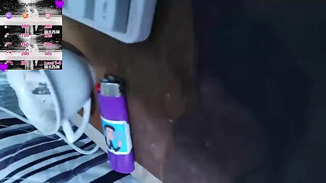 Snapshot of ElfGrey chatting on 2, 10, 2025 ElfGrey online show from 2, 10, 2025