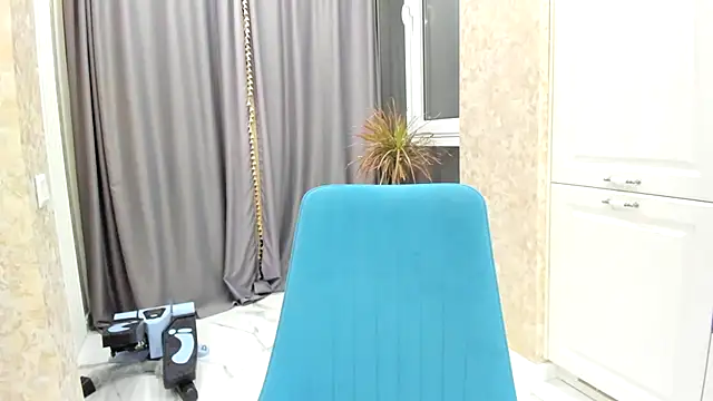 Iris cherry online show from 14, 12, 2024