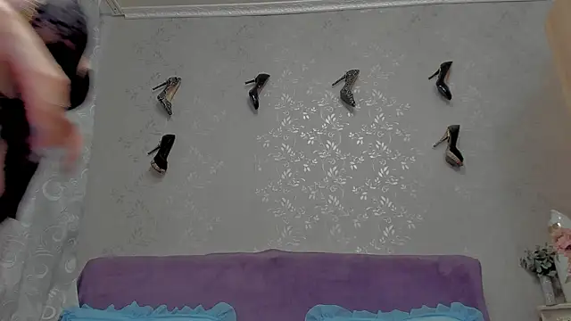 emilianna666 online show from 8, 1, 2025