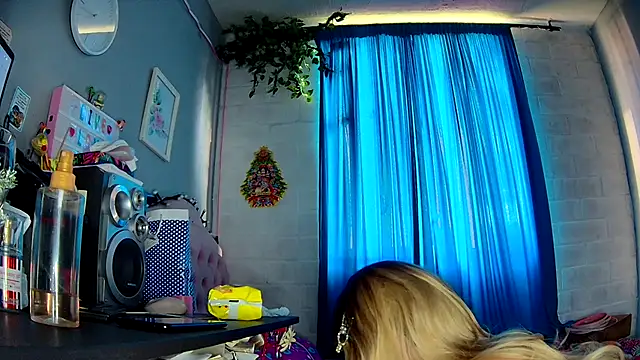 Snapshot of Taylor_Cum_Hot chatting on 14, 1, 2025 Taylor Cum Hot online show from 14, 1, 2025