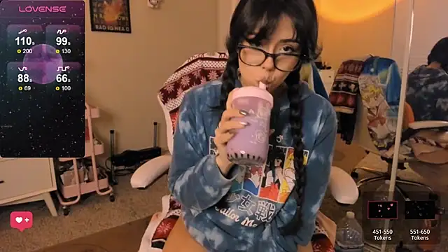 Evie-Luna online show from 5, 12, 2024