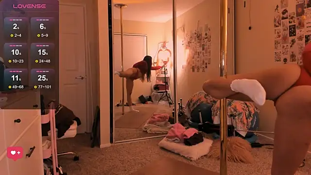 Evie-Luna online show from 12, 10, 2025