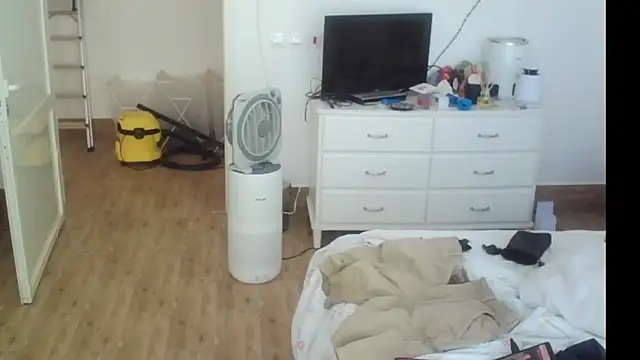 Snapshot of theSecretBallerino chatting on 23, 9, 2025 theSecretBallerino online show from 23, 9, 2025