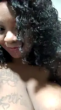 Snapshot of 6lue6a6y69 chatting on 24, 12, 2024 6lue6a6y69 online show from 24, 12, 2024