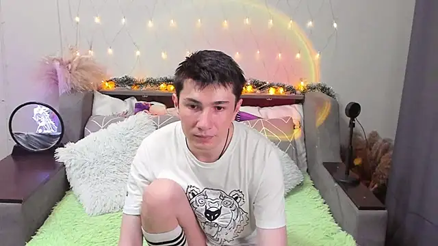 Yumi steve online show from 11, 9, 2025