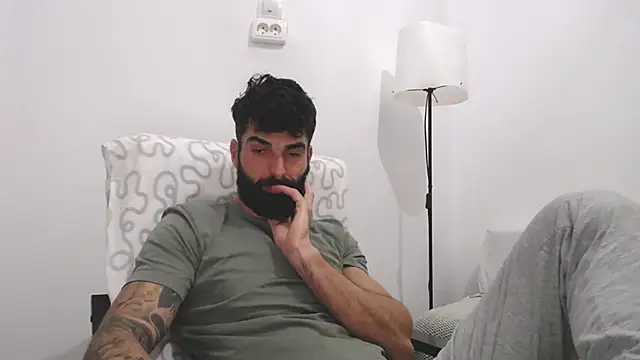 Verycutex online show from 1, 3, 2025