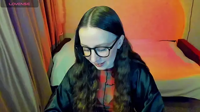 CurlySteph online show from 17, 5, 2026