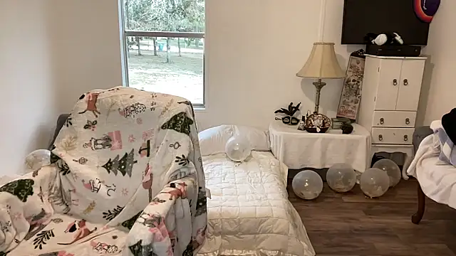 magicsparkles online show from 5, 12, 2024