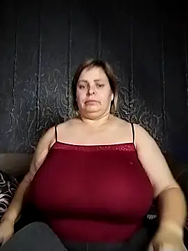 EvaCristal online show from 8, 11, 2025