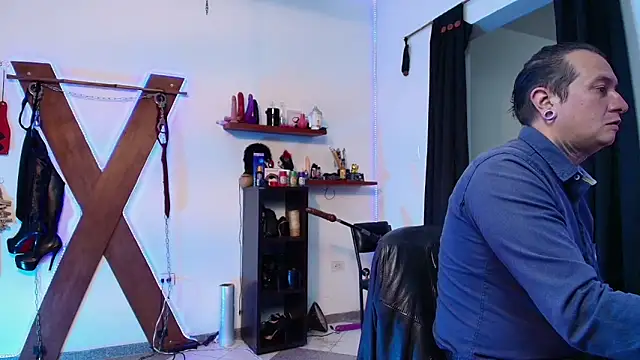 boy n girl online show from 10, 2, 2025