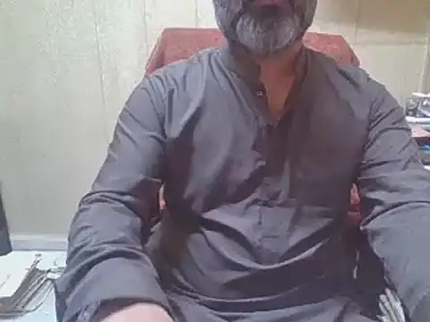 hairymaster95 online show from 12, 9, 2025