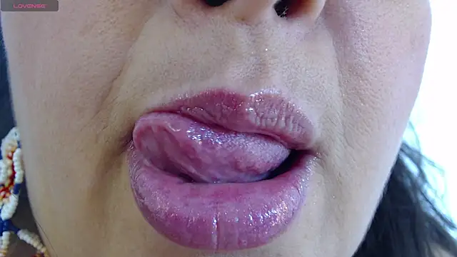 Kerly Doll online show from 5, 2, 2025