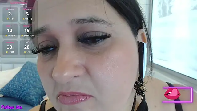 Kerly Doll online show from 30, 11, 2025