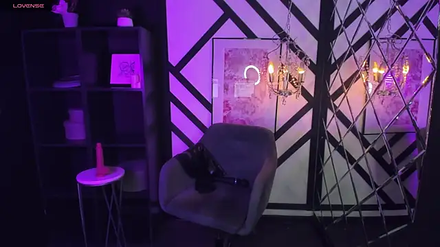 KylieMellow online show from 17, 2, 2025