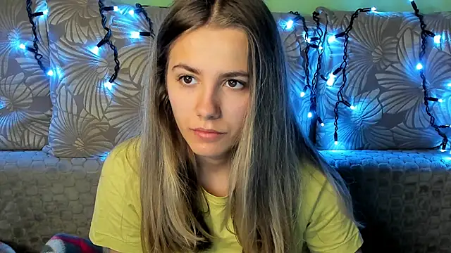 MaggieCake online show from 4, 11, 2025