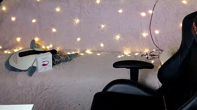 Ginger Stay online show from 15, 3, 2025