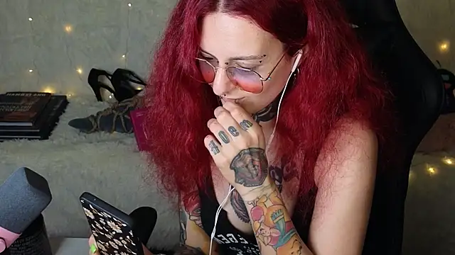 Ginger Stay online show from 21, 9, 2025