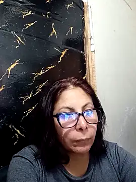 Anypink online show from 8, 11, 2025