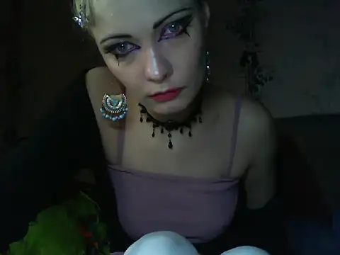 Snapshot of WildMissNiks chatting on 15, 5, 2026 WildMissNiks online show from 15, 5, 2026