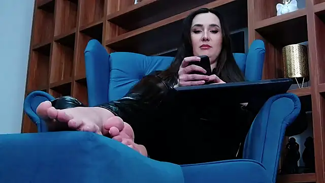 Mistress Audrey online show from 9, 1, 2025