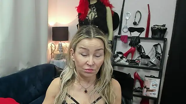 crystaLUX online show from 16, 4, 2026