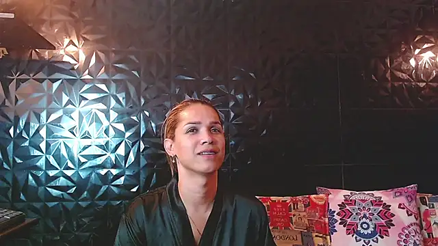 PINK  LOLA1 online show from 28, 5, 2026