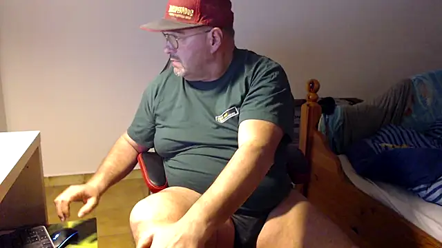 Snapshot of fraboys chatting on 3, 3, 2026 fraboys online show from 3, 3, 2026