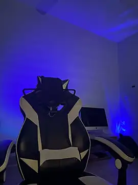 thebrattygoddess online show from 9, 1, 2025