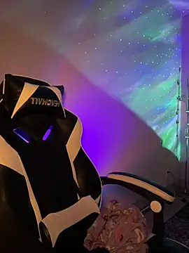 thebrattygoddess online show from 10, 3, 2025