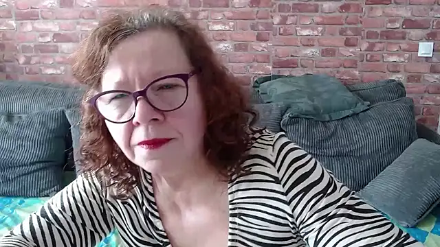 Adelewildx online show from 22, 2, 2025