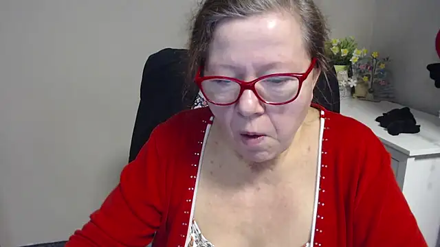 Adelewildx online show from 24, 2, 2025