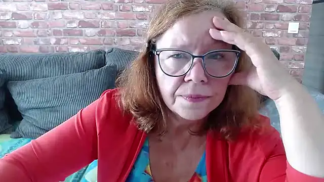 Adelewildx online show from 27, 9, 2025