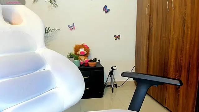 darsha sahu online show from 18, 3, 2025