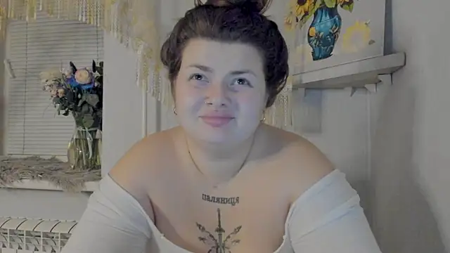 Eva Shameless online show from 2, 2, 2025