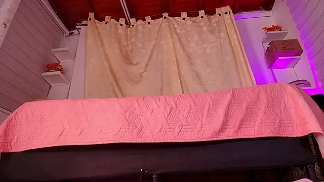 emyli sw  online show from 11, 2, 2025