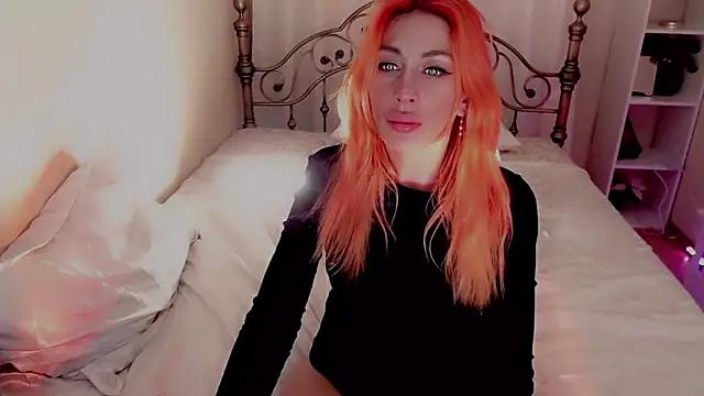 AnnieGOld  online show from 6, 12, 2024