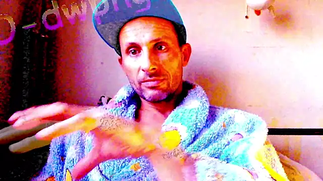 Snapshot of FireFox_Feel chatting on 2, 12, 2024 FireFox Feel online show from 2, 12, 2024