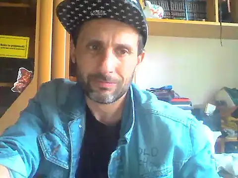 Snapshot of FireFox_Feel chatting on 22, 3, 2025 FireFox Feel online show from 22, 3, 2025