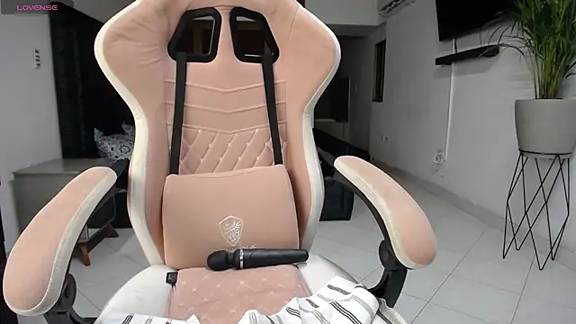 ashley morgan 18 online show from 17, 3, 2025