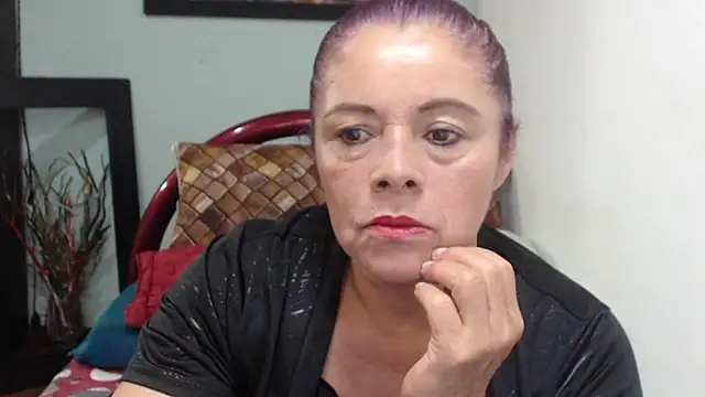 Snapshot of sexytitshot126 chatting on 8, 10, 2025 sexytitshot126 online show from 8, 10, 2025