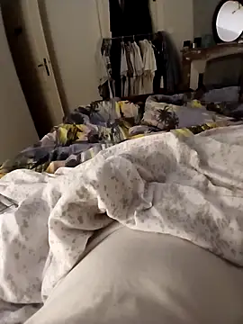 Snapshot of FrenchGuy54 chatting on 7, 11, 2025 FrenchGuy54 online show from 7, 11, 2025