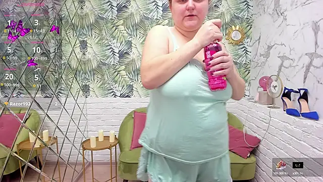 Snapshot of ScarlettSoft chatting on 1, 3, 2025 ScarlettSoft online show from 1, 3, 2025