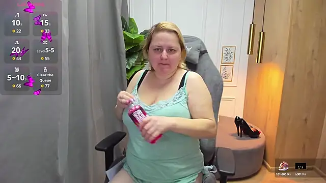 Snapshot of ScarlettSoft chatting on 18, 3, 2025 ScarlettSoft online show from 18, 3, 2025