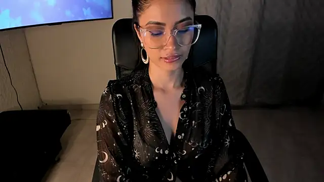 PaulinaBelushi online show from 15, 7, 2026