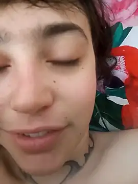 Blulilla69 online show from 4, 2, 2025