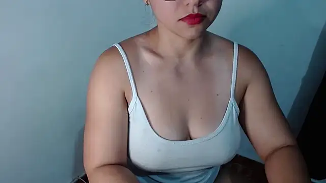 Snapshot of lizbodu chatting on 19, 12, 2024 lizbodu online show from 19, 12, 2024