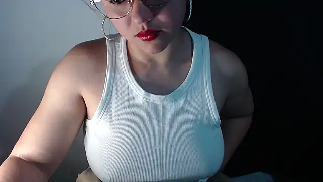 Snapshot of lizbodu chatting on 25, 4, 2026 lizbodu online show from 25, 4, 2026