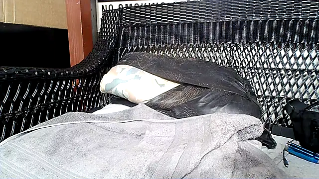 HungHawaiian808xh online show from 28, 1, 2025