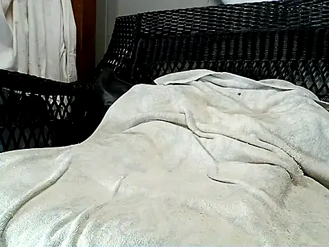 HungHawaiian808xh online show from 24, 4, 2026