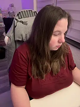 AureliaWinter online show from 4, 2, 2026